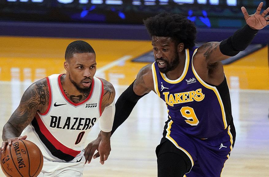 壹号娱乐-阿扎伦卡在湖人比赛中连败，逆转引发热议！的简单介绍