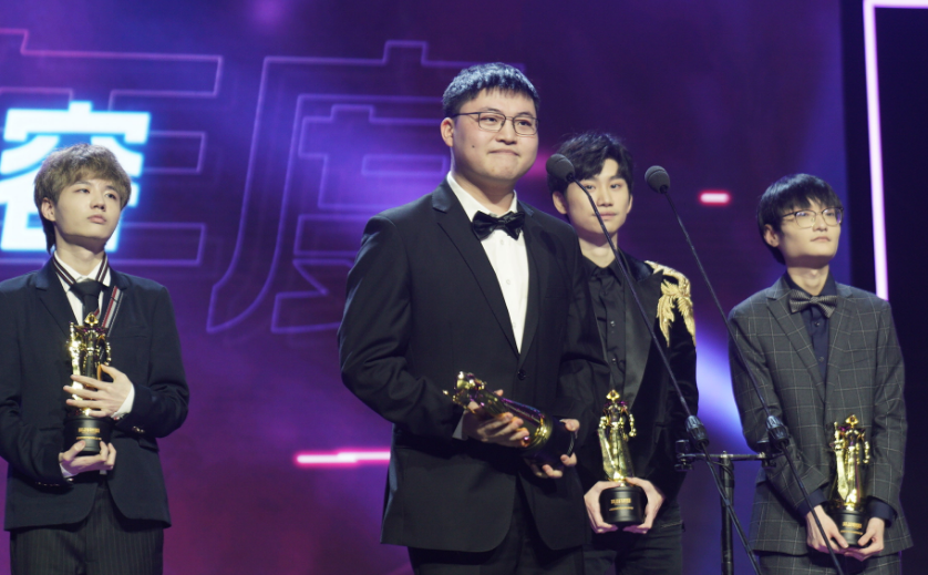 关于Uzi连续五场比赛得分超过出色防守，拜仁挑战极限！的信息