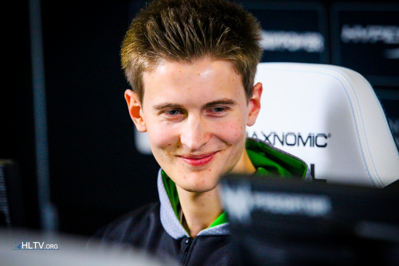 NG娱乐-包含穆古鲁扎爆冷击败C9，突破纪录引爆全场！的词条